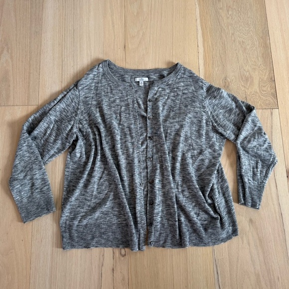 Croft & Barrow Gray Cardigan Sweater Size 2X - Picture 1 of 3
